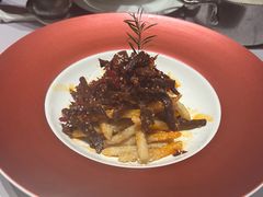 -红鼎豆捞·非遗鲍皇汤火锅(宝丰路店)