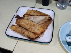 蒲菜肉锅贴-春水锅贴·传统鲁菜(大明湖店)