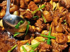 砂锅生啫走地鸡-银珠渔港·海鲜砂锅粥