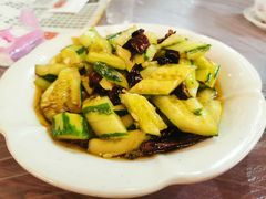 刀拍黄瓜-肥肥虾庄·金牌油焖大虾(汉口城市广场店)
