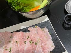 -山川小町·极番烧肉(新地假日广场店)