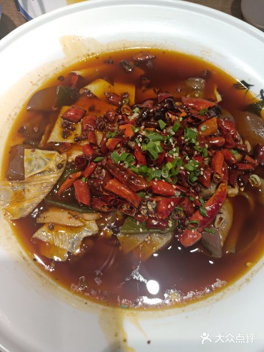 YUOZUO渝作·川渝冒肚(崂山店)图片