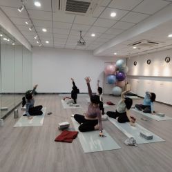 -爱尔乐美孕产瑜伽·普拉提