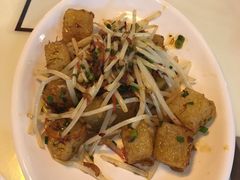 -新大咀港式茶餐厅(宝山万达店)