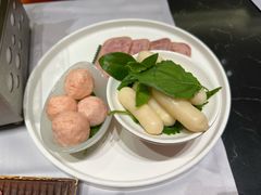 -红鼎豆捞·非遗鲍皇汤火锅(宝丰路店)