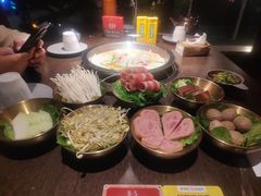 -九牧鱻·渝老鬼重庆火锅(人民路店)