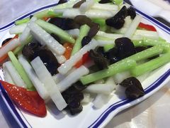 -小鱼儿海鲜港(新村十区店)