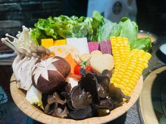 -湊湊火锅·茶憩(新中关购物中心店)
