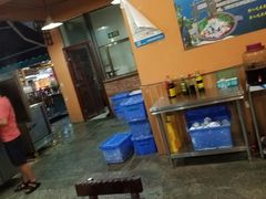大堂-抚仙湖生态石锅鱼野生菌(告庄店)