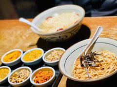 -蟹黄鱼·海派深夜面馆(巨鹿路店)