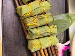 -刘姐啤酒鱼民族演艺餐厅(西街总店)