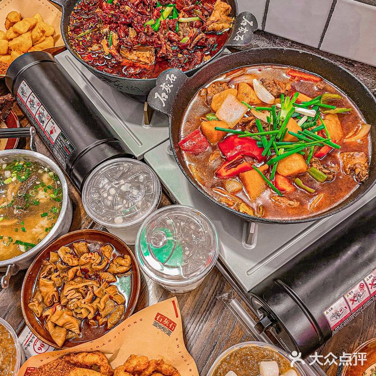 太羡慕成都人能有这么好吃的烧鸡公[流泪]本地人都说好吃。