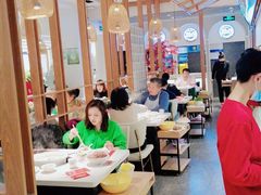 大堂-三人行骨头王火锅(长寿店)