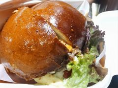 柠香蟹籽牛肉汉堡-JPG canteen(广州寺右公馆店)