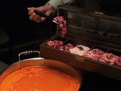-左庭右院鲜牛肉火锅黑金店(陆家嘴中心店)