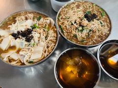 小碗肥瘦-正宗杨记普洱酸醋米线(总店)