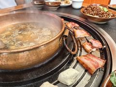 -阿山卓·野生菌火锅·纳西火塘烤肉