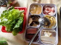 -猪三哥肥肠鸡川菜小炒