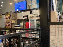 露天位-富乐满韩国正宗炸鸡韩国料理(虹泉路店)