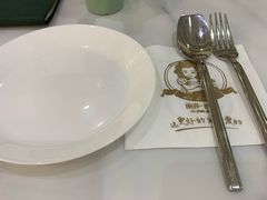 -丽莎沙拉轻食餐厅(国贸店)