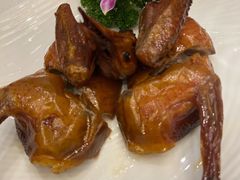 玻璃乳鸽-广州塔晖粤轩中餐厅