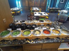 自助调料区-星湖特色餐厅· 三岔湖环球融创天堂洲际酒店