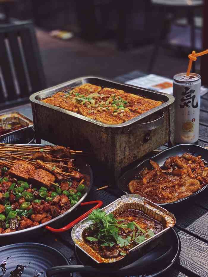 瓦烤·四川宜宾烧烤(钱江世纪城店)-"非常不错的烧烤体验～这家店地点