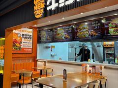 -牛约堡·手作牛肉汉堡(长宁店)
