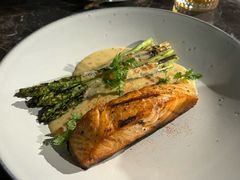 -LESCEDARS Brasserie Bistro香柏树