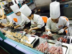 现穿羊肉串-丰茂烤串(六里桥店)