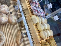 -焙丽拾光(麦凯乐直营店)
