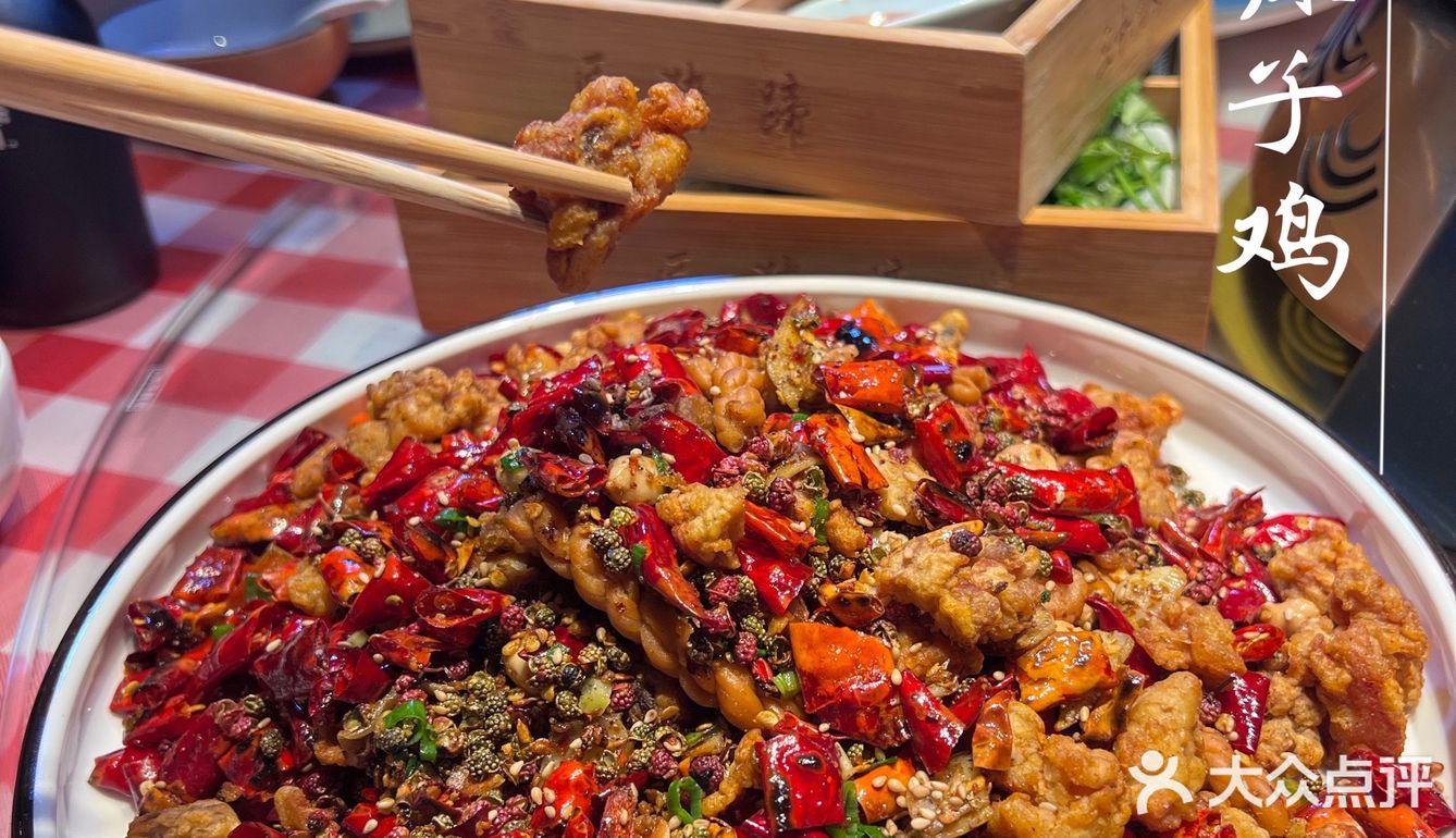 北京探店|这里的酱肘子好香，吃着好过瘾！