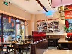 -顺溜·手工刀削面·黑金店(铜锣湾店)