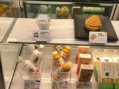 面包甜点陈列柜-喜茶(杭州滨江宝龙店)