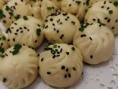 特色金牌拇指生煎包-梦都海鲜酒家(万达广场江桥店)