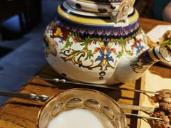 哈萨克奶茶-艾丁湖烤全羊西域文化主题餐厅(新天润店)