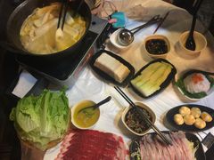 -鲜入围煮花胶鸡海鲜火锅