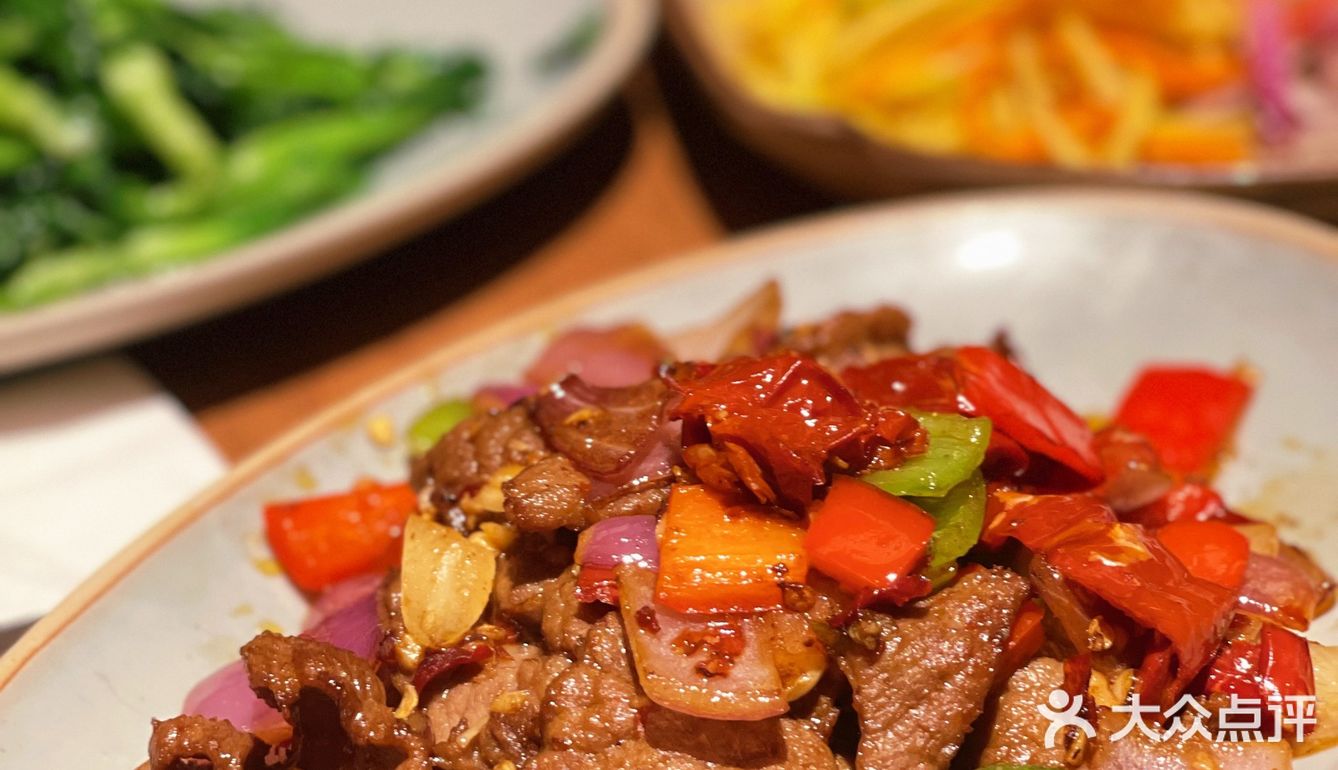 香料集市｜魔都超级好吃的新疆菜🐑羊肉串绝绝子！