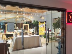 -肆兮眼镜·蔡司·徕卡战略合作店(大坪店)