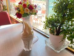 -古老冰山特色冰淇淋店(艾提尕尔店)