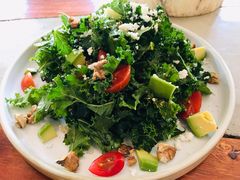 牛油果羽衣甘蓝沙拉-The Rug Cafe(王府中环店)