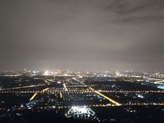-鬼笑石后山停车场