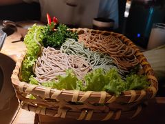 -湊湊火锅·茶憩(杭州湖滨银泰in77店)