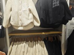 -优衣库(上海虹口龙之梦店)