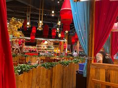 -老滇山寨•云南特色菜•地方菜•民族风情歌舞表演(金碧店)