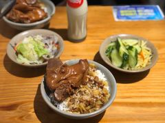 -红猪卤肉饭(大西洋美食城店)