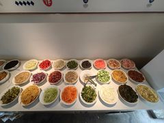 -包整·丝娃娃(一览甲秀楼风景店)