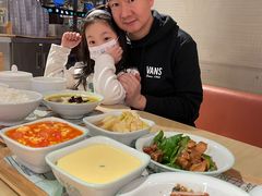 -老乡鸡(上海白玉兰广场店)