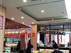 大堂-有红鸡毛店·川菜(建设路店)