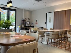 -必胜客(WOW阿罗海店)